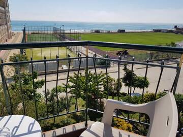 Фото номера Апартаменты с видом на море Гостевой дом Sunny Island Obzor г. Обзор 7