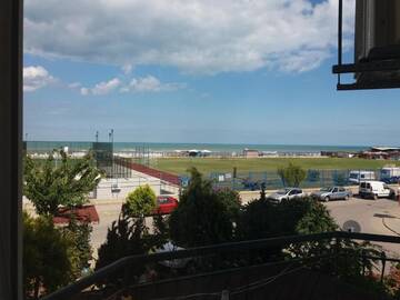 Фото номера Трехместный номер с видом на море Гостевой дом Sunny Island Obzor г. Обзор 5