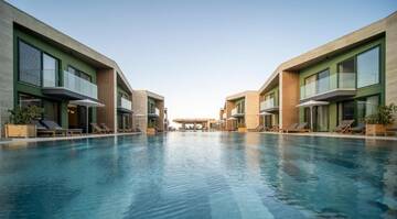 Фото номера Вилла с 2 спальнями, бассейн в форме лагуны Отель HVD Reina del Mar - 24 Hours Premium All Inclusive г. Обзор 5