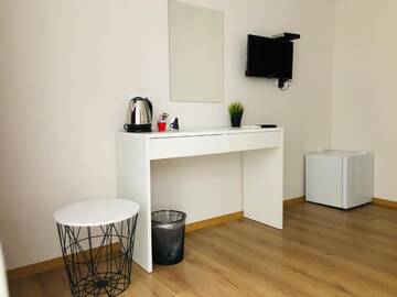 Фото номера Двухместный номер с 1 кроватью Гостевой дом Colors Boutique Guest House г. Обзор 10