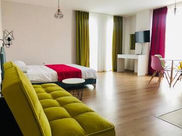 Фото номера Семейный номер Гостевой дом Colors Boutique Guest House г. Обзор 6