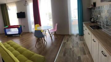 Фото номера Семейный номер Гостевой дом Colors Boutique Guest House г. Обзор 3