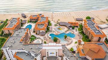 Фото Курортные отели HVD Club Hotel Miramar - 24 Hours Ultra All Inclusive г. Обзор 1