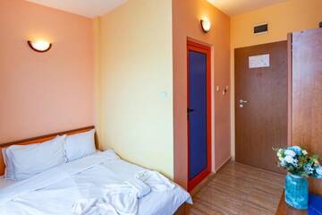 Фото номера Двухместный номер с 2 отдельными кроватями Отель Family Hotel Jemelly г. Обзор 8